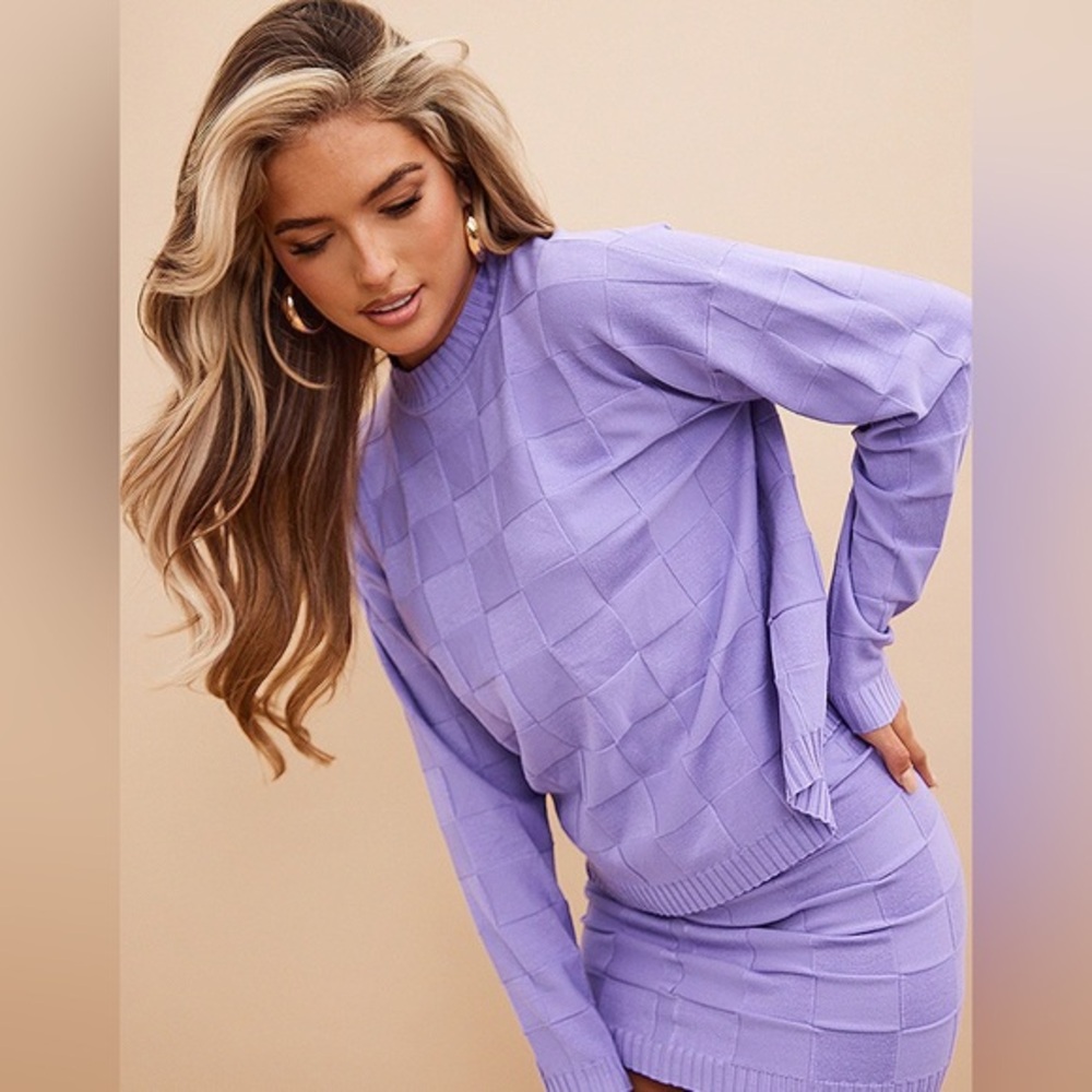 PrettyLittleThing - New with tags - Medium - Lavender Crew Neck Sweater